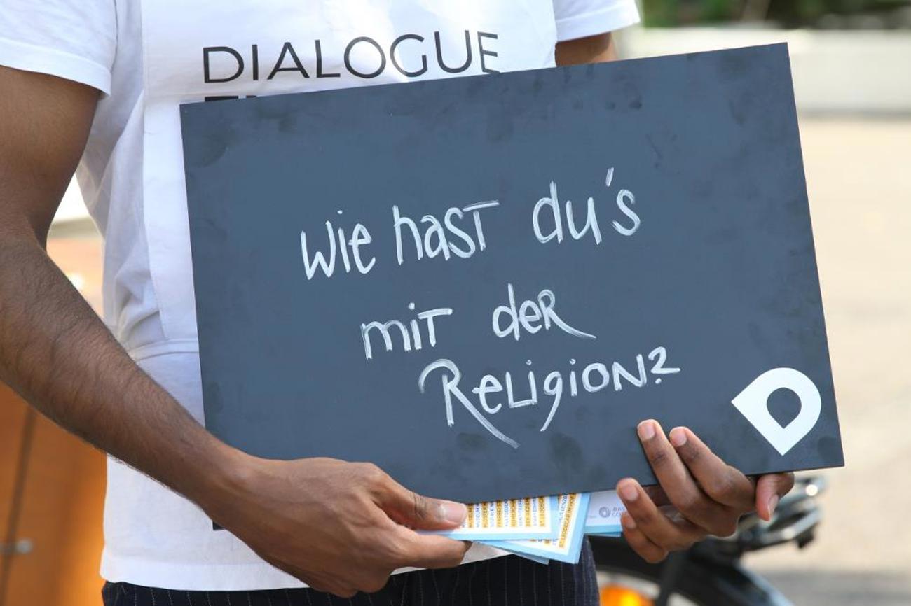 Mit dem Lehrplan 21 komme Religion als Schulfach in den meisten Kantonen zu kurz, kritisiert Iras Cotis, die interreligiöse Arbeitsgemeinschaft in der Schweiz.