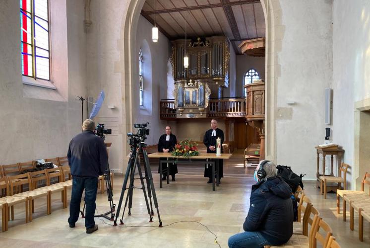 Regelmässige Gottesdienste auf regioTVplus